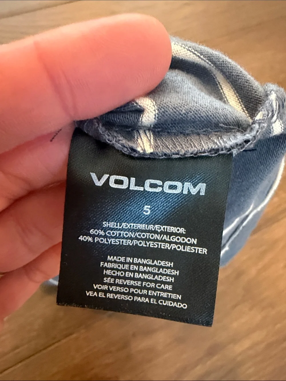 Volcom Blue and White Striped Short-Sleeve Tee Size 5 C39-169